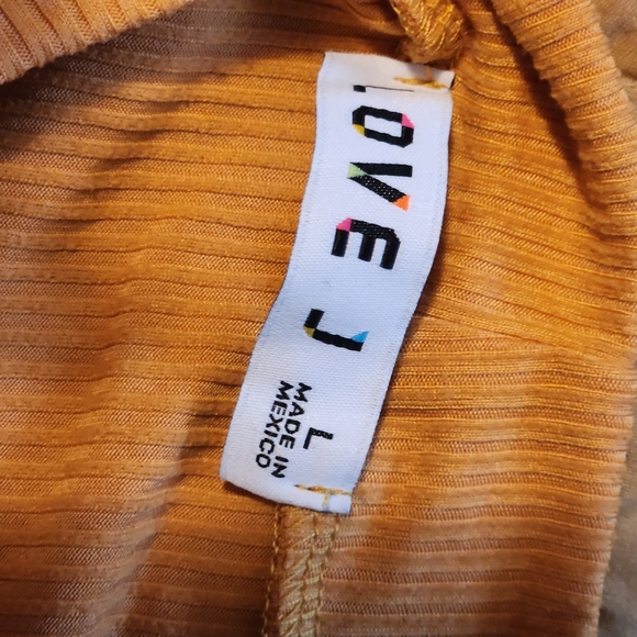 Long-sleeved crop top - Picture 5 of 5